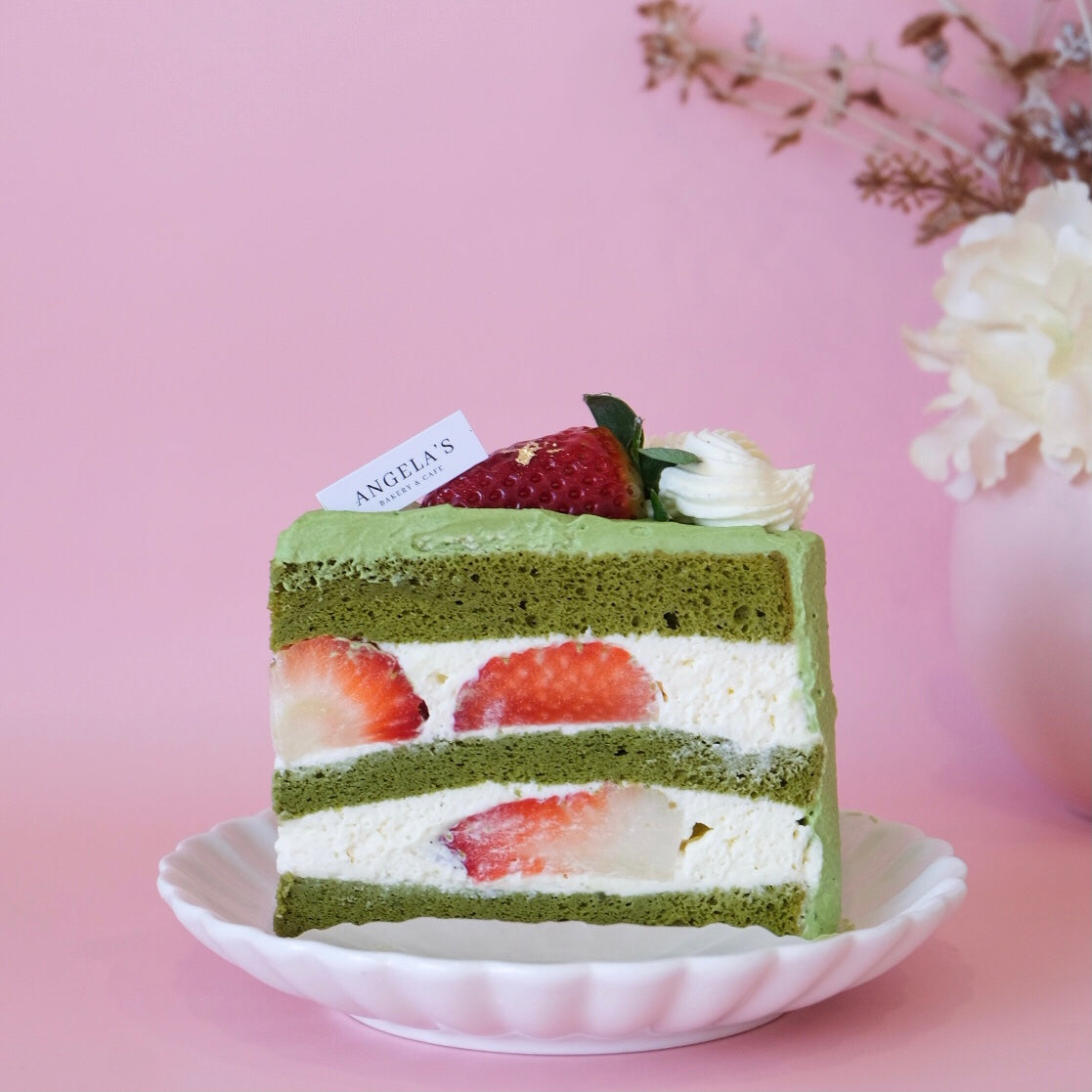 Matcha Strawberry Cake