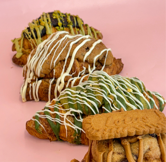 Croissant Cookie Deluxe Box